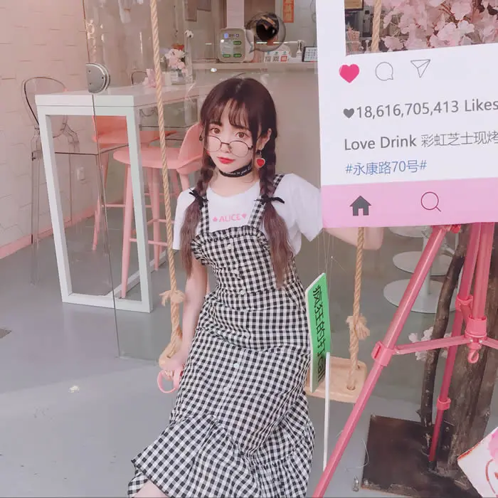 Princess sweet lolita dress Summer fashion super slim girl ruffle lace fishtail lattice INS super fire strap dress D1618