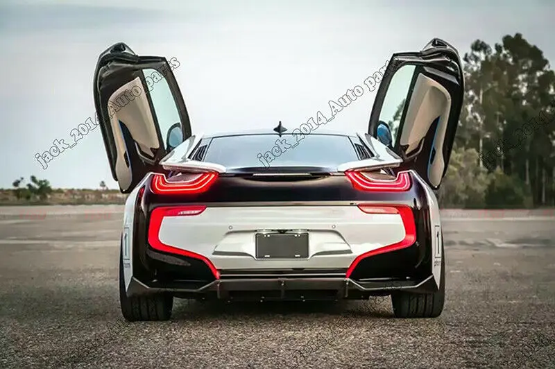 Real Carbon fiber Rear Lip Diffuser 1pcs/set Fit for 2014 2015 2016 2017 BMW i8