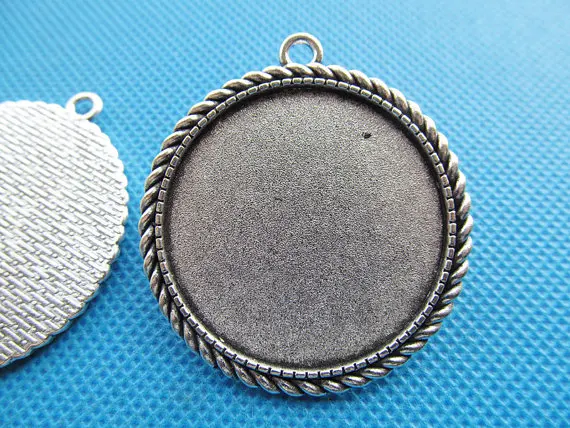 

50pcs Antique Silver tone/Antique bronze Twist Border Base Setting Tray Bezel Pendant Charm/Finding,fit 35mm Cabochon/Cameo,DIY