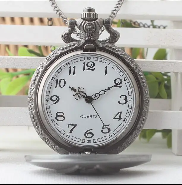 Vintage gray Pocket Watch Designer Snake Quartz Fob Watches Clock Relogio chain watches