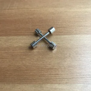 2 adet / takım, 24mm, izle vidalı boru, kulak, bar vlvlgari 42 42 42 42 42 42 42mm saat pabucu bağlamak için parçaları kayış izle En çok satılan 12 bileklik saat bvlgari-no. 4