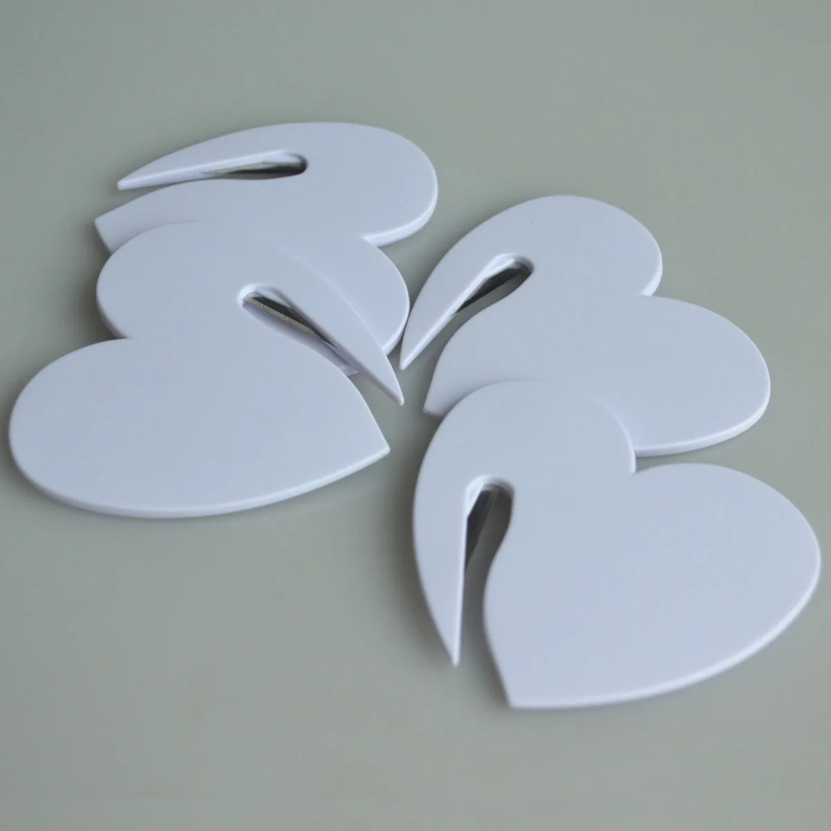 20Pcs/Pack Plastic Miny Letter Envelope Kife Mail Opener Outdoor Accessories Safety Paper Guarded Cutter Blade Heart-shape