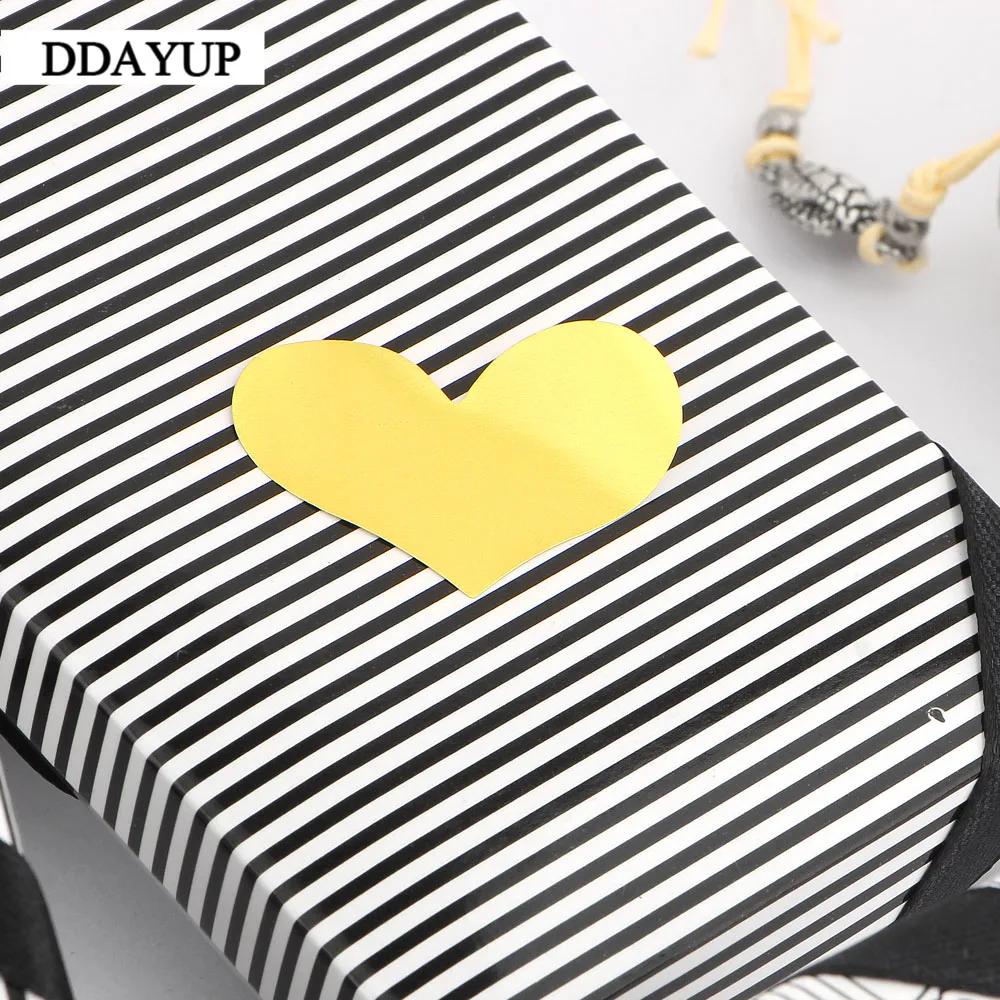 240Pcs/10 Sheets Golden Heart Gold Handmade Cake Candy Packaging Sealing Label Sticker Baking DIY Gift Party Stickers