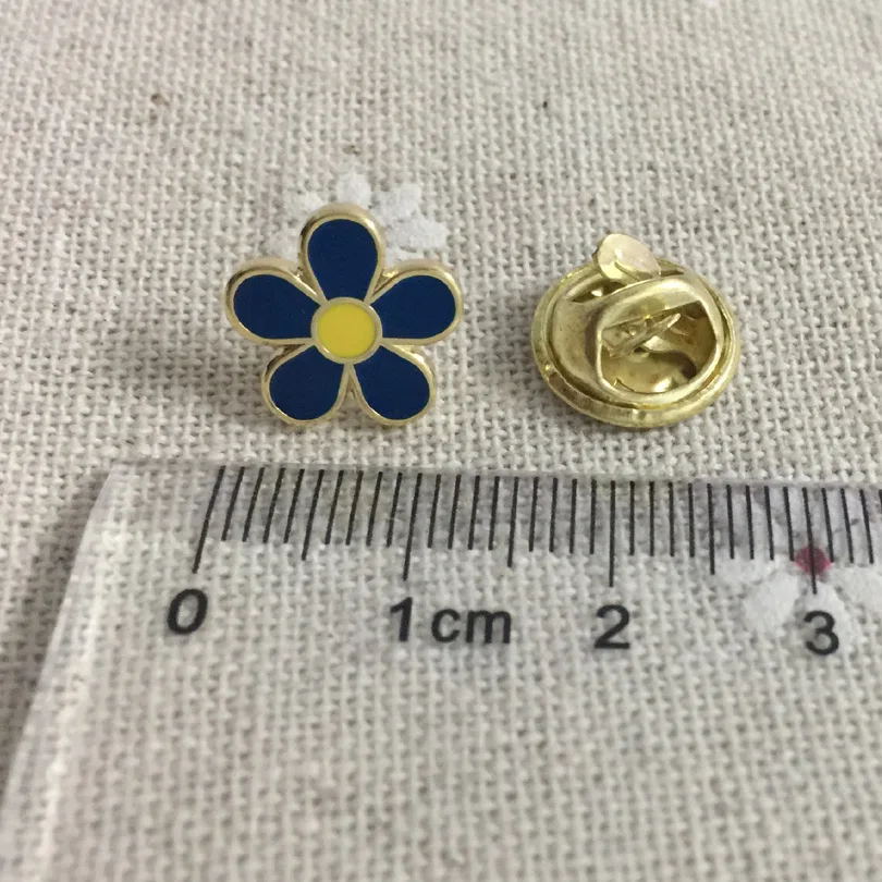 Blue Flower Brooches Enamel Pins Butterfly Clutch Freemasonry Masonic Lapel Pin Metal Badge Craft Small Size Elegant Pins