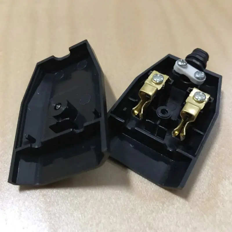 1pc European Standard Female Hole Socket Two-pole Power Extension Cord Plug Outlet