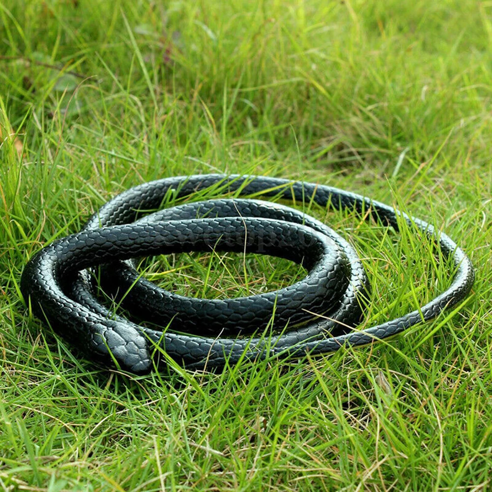 1 PC Realistic Soft Rubber Toy Snake Safari Garden Props Joke Prank Gift About 130cm Novelty And Gag Playing Jokes Toys