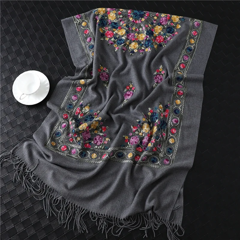 2022 designer brand women scarf winter embroidery cashmere scarves lady shawls and wraps female blanket pashmina foulard femme