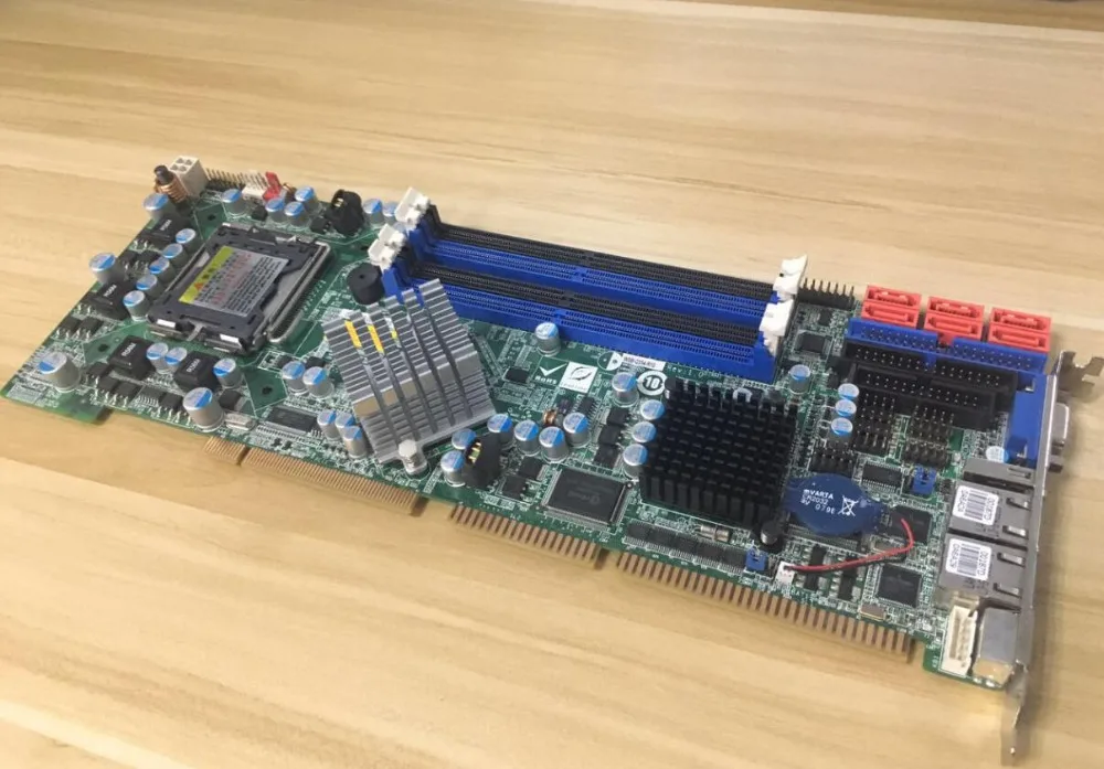 

WSB-Q354-R10 REV 1.0 карта 95% новая в хорошем состоянии