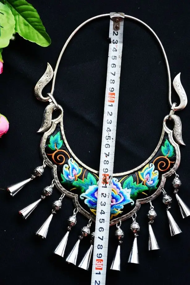 YunNan Ethnic Fashion Vintage Embroidery Gorgeous Necklace Torque Miao Silver Unique Stage Show Necklace