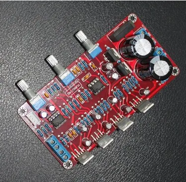 2.1ช่องTDA2030Aเครื่องขยายเสียงคณะกรรมการโดยใช้TDA2030AเดิมและNE5532.