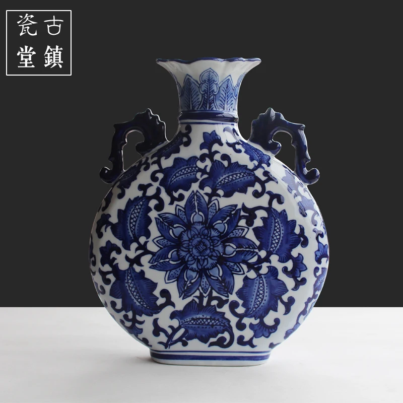 Jingdezhen ceramic vase ornaments Chinese living room antique blue and white porcelain hand-painted home furnishings decoration