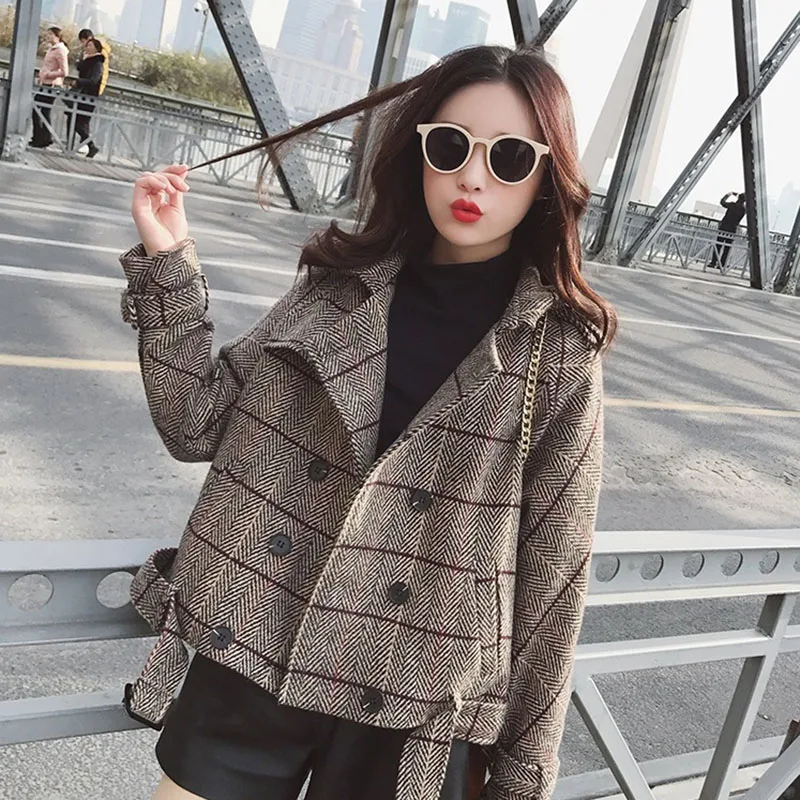 

Woolen Jacket Female Fashion Double-Breasted Short Women Plaid Wool Blended Coat Spring Autumn Outerwear Casaco Feminino C140