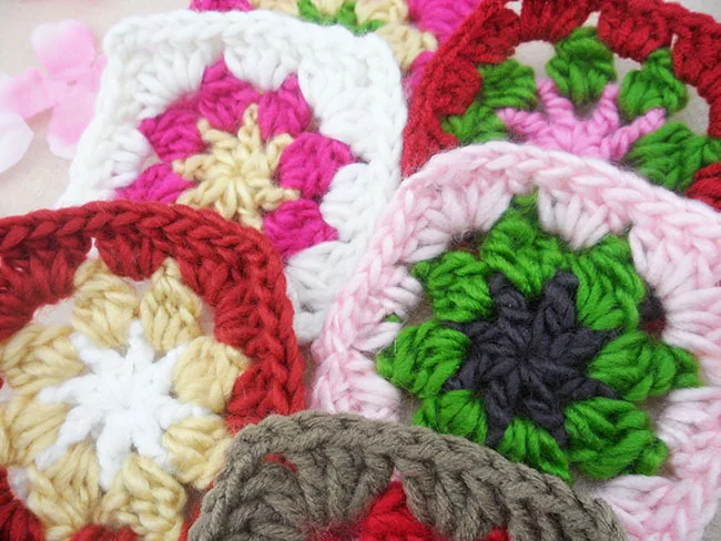 free shipping 8cm square 30 pics/lot cotton crocheted accessory for garment decor cloth patched DIY material colorful mat