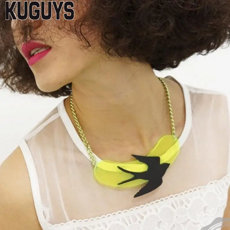 KUGUYS Fashion Acrylic Jewelry Women Swallow Pendant Necklace Gold Color Link Chain Cute Bird Summer Accessories