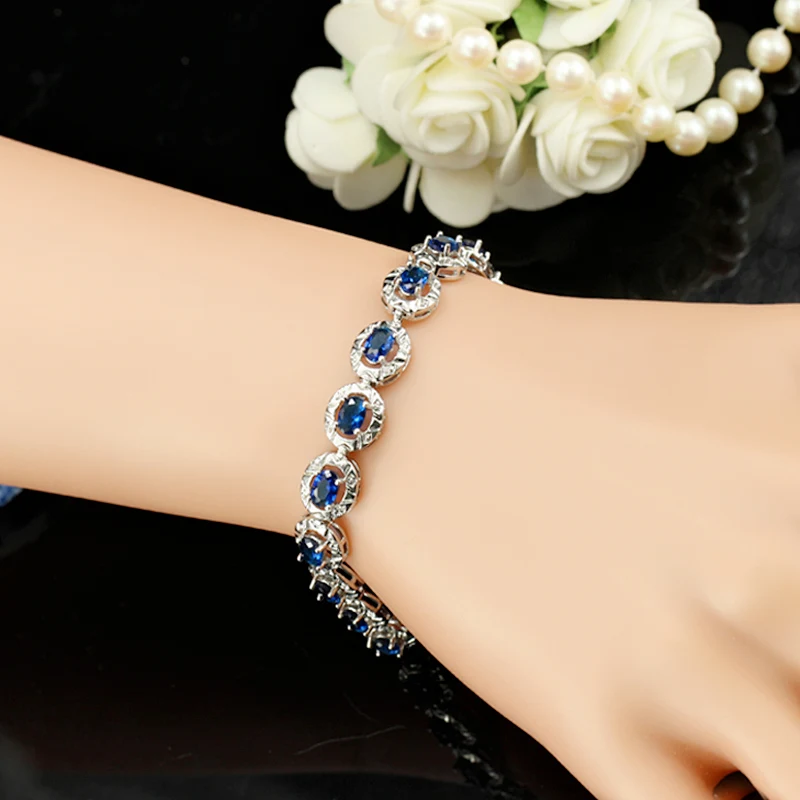 CWWZircons 2022 Newest Design Round Cut Silver Color Cubic Zirconia Crystal Fashion Ladies Bracelet for Women Gift CB027