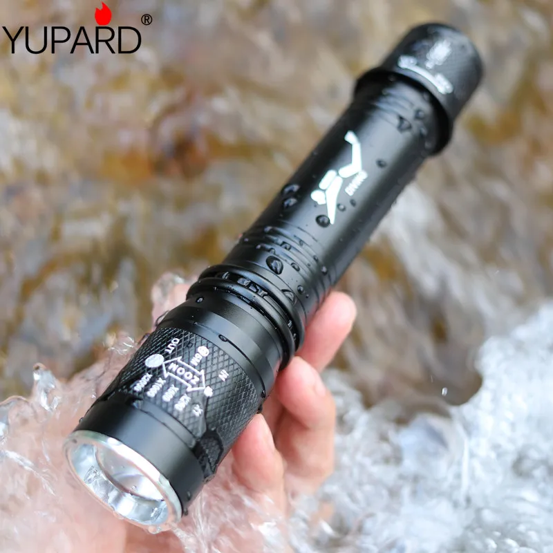 XM-L2 tactical flashlight powerful waterproof underwater scuba diving zoom lantern fill light torch T6 white light LED camping