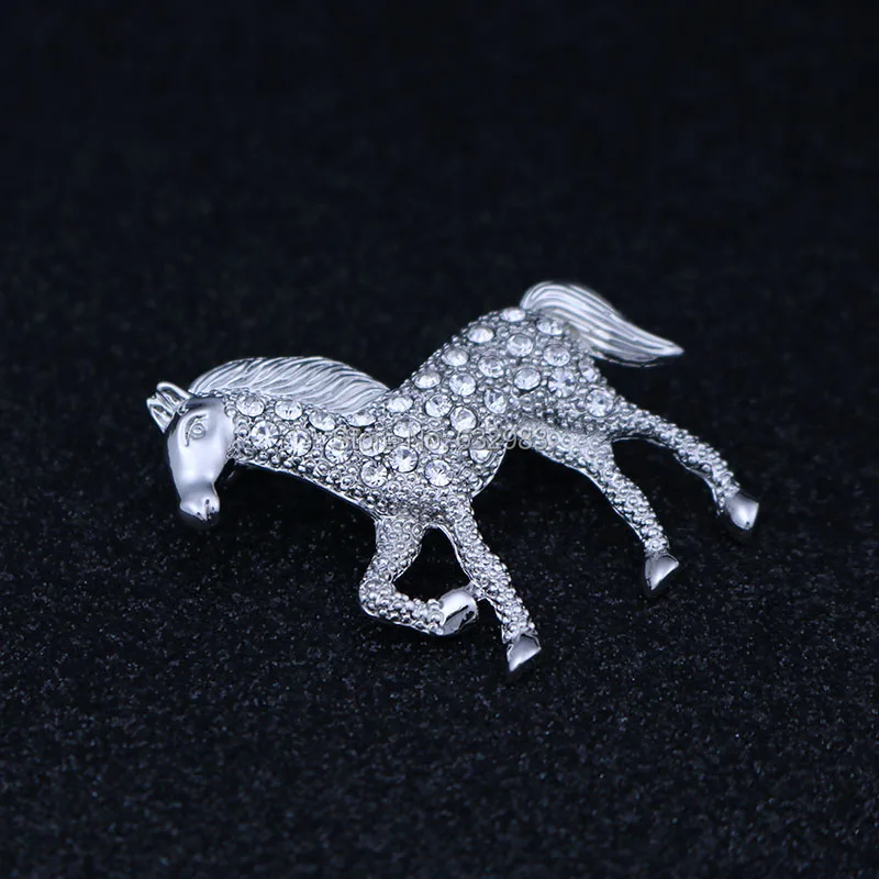 Lovely Horse Brooches with Rhinestone Fashion Silver Color Animal Crystal Brooches Pins for Women Men Christmas Gifts