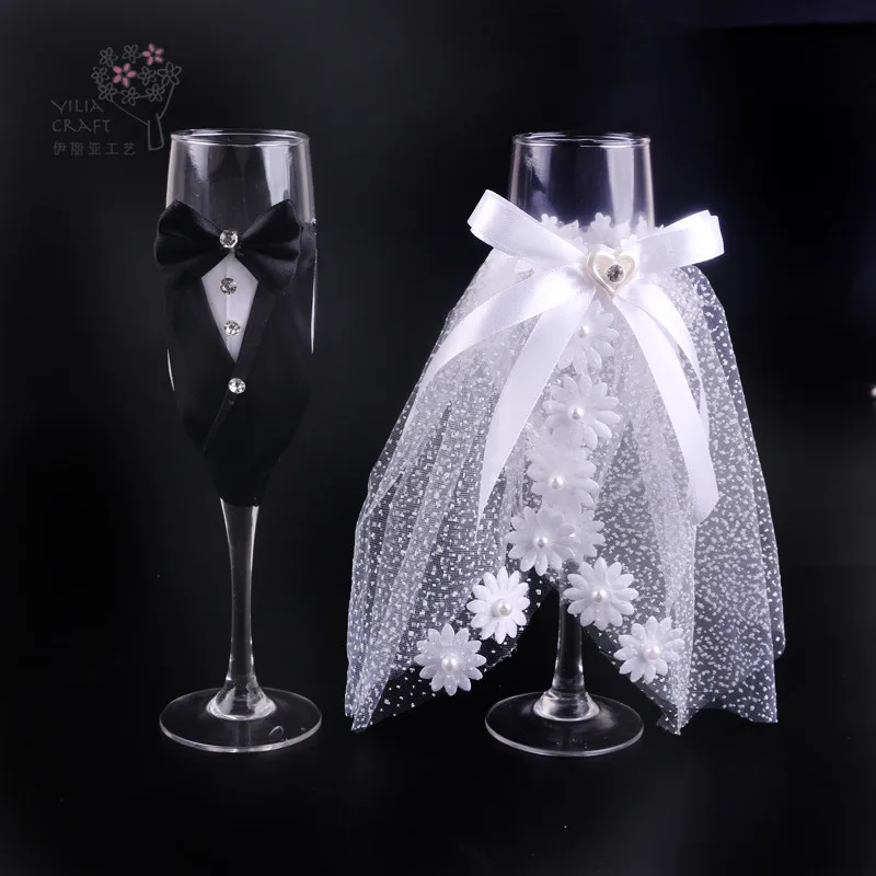 Creative gift Bridal and Groom Lace Dress Champagne flutes wedding glasses set cup Toasting goblet wedding home hotel decoration