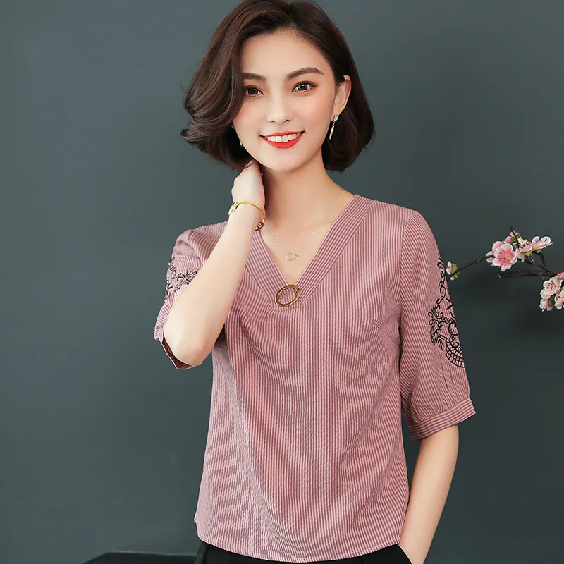 Chiffon Shirt Korte Mouw Vrouwelijke Losse V Kraag Borduurwerk Gestreepte Blouse Kleding Vrouwen Zomer Koreaanse Mode Werk Top H9028