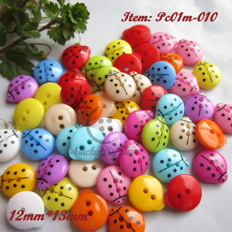 120pcs 2 hole Mixed color ladybug buttons plastic bionic kids shirt buttons scrapbooking craft decorative accessories wholesale