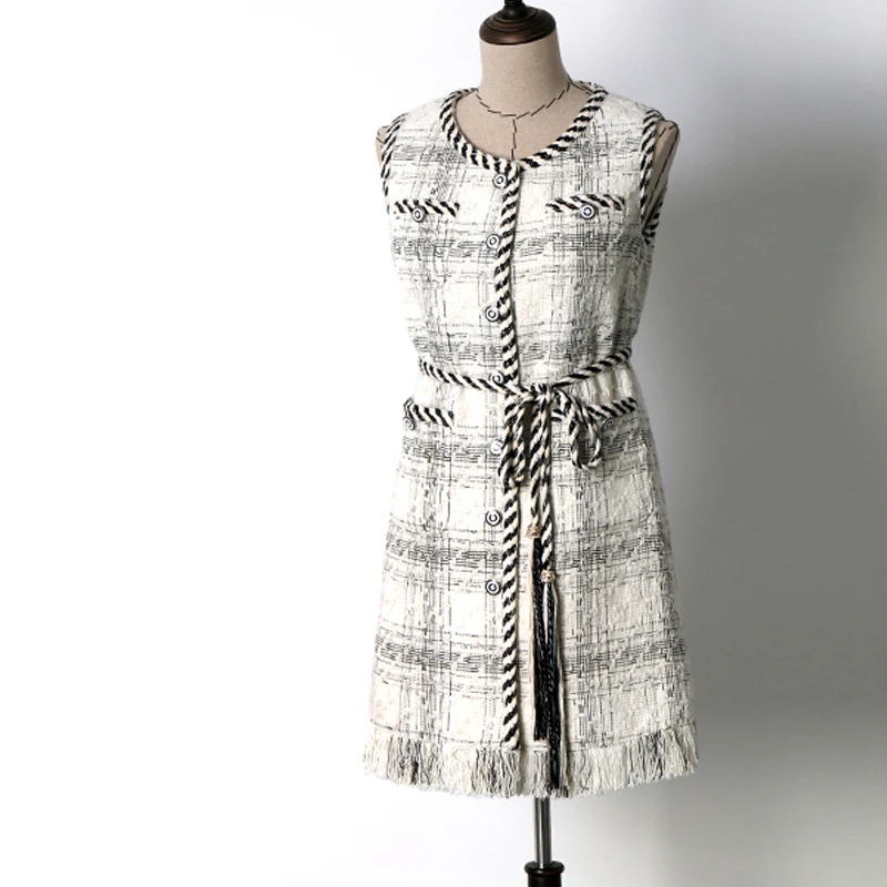 

Plaid tweed dress sleeveless 2020 spring / autumn / winter women's dress tassel celebrity small fragrance wind waist dress
