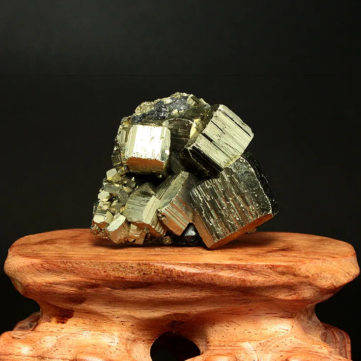 

Peru exquisite natural crystalline pyrite ore mineral specimens perfect crystal face bright ornaments Collection 10