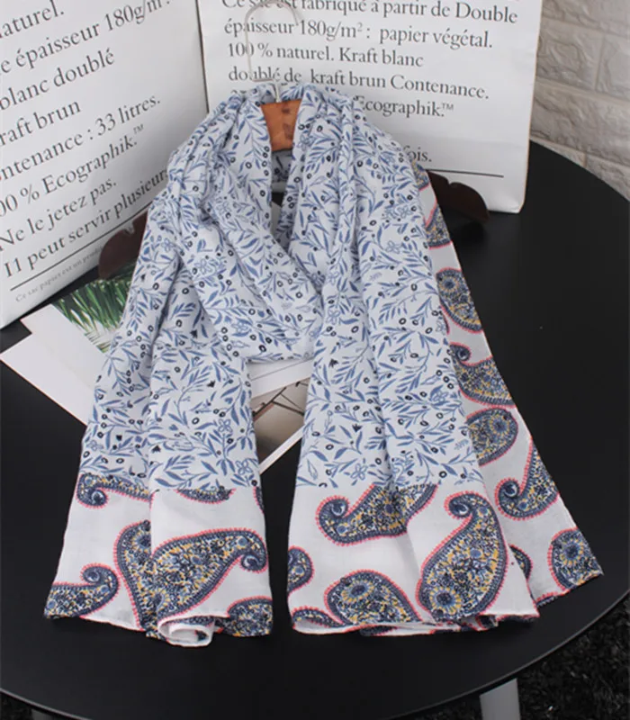 2018 Newest Paisley Print Scarves Shawls Leaf Print Tassel Scarf Wrap Hijab Free Shipping