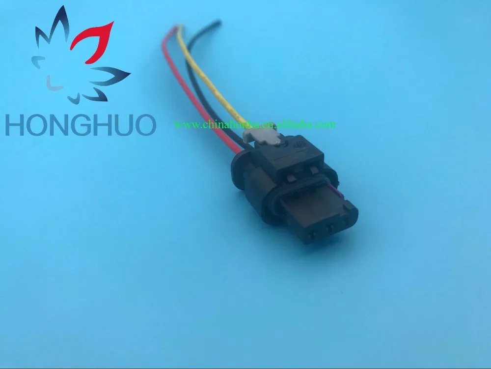 

Flat Housing Connector Plug 3-pin Wiring Harness for A3 Q7 2008 2010 3C0973203