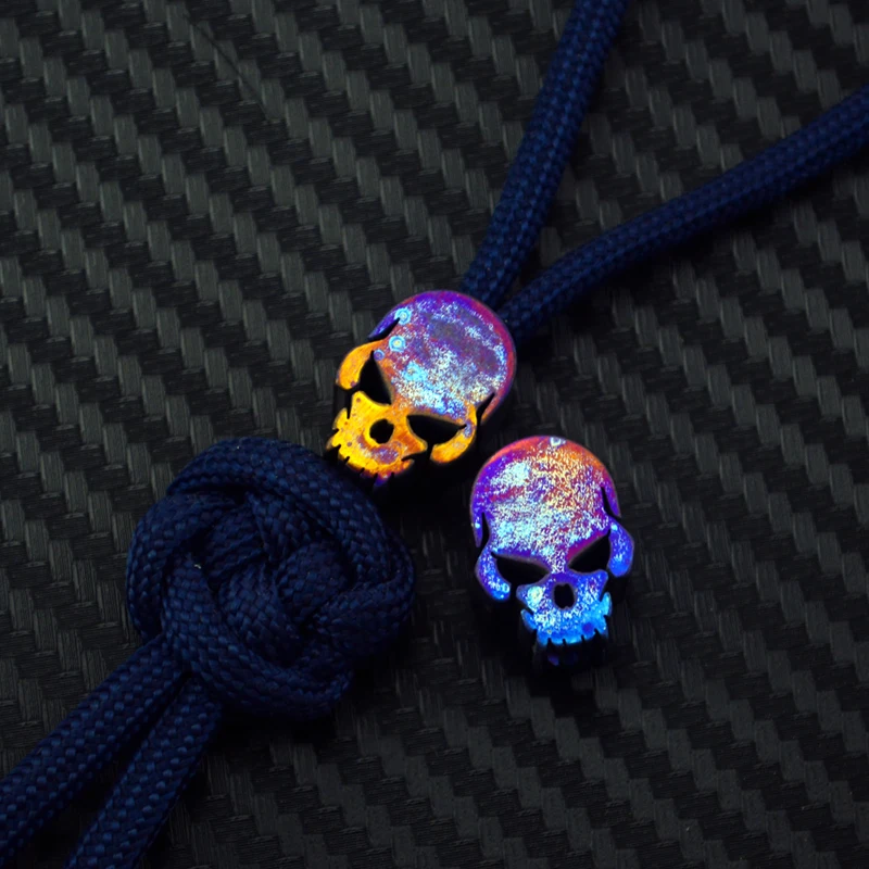 1PC Titanium Alloy Roasted Blue Skull EDC Paracord Beads Knife Beads Rope Cord Beads Lanyard Pendants Outdoor Accessories