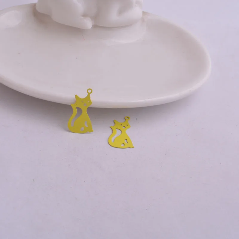 50 Stück Ac7850 Messing-Flachanhänger mit Katzenmotiv, niedliche Tier-Katzen-Anhänger – Detail 10