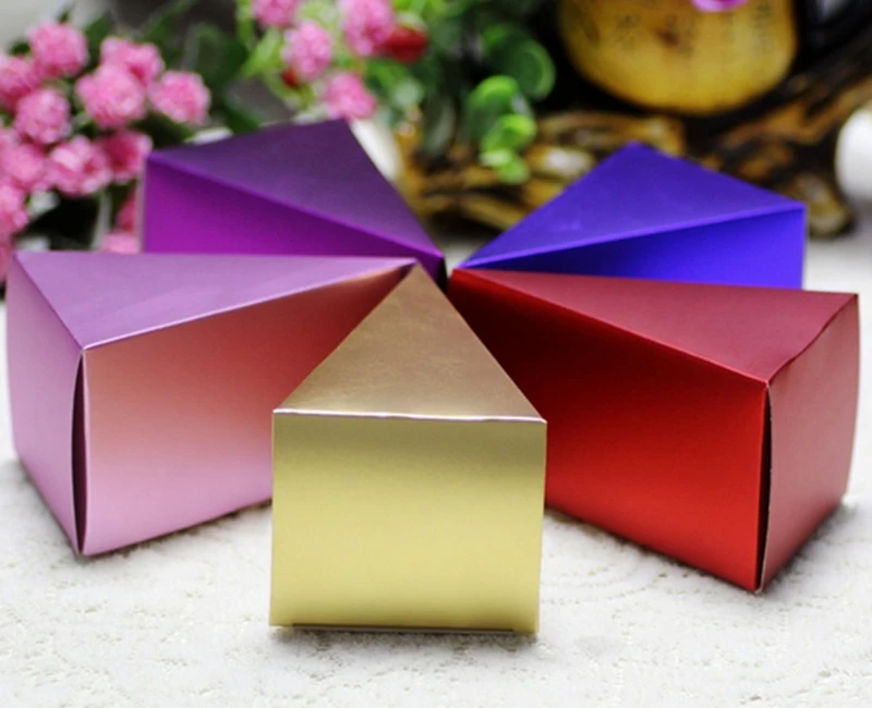 500pcs  Triangular Cake Style Wedding Favors Chocolate Candy Boxes Gift Box