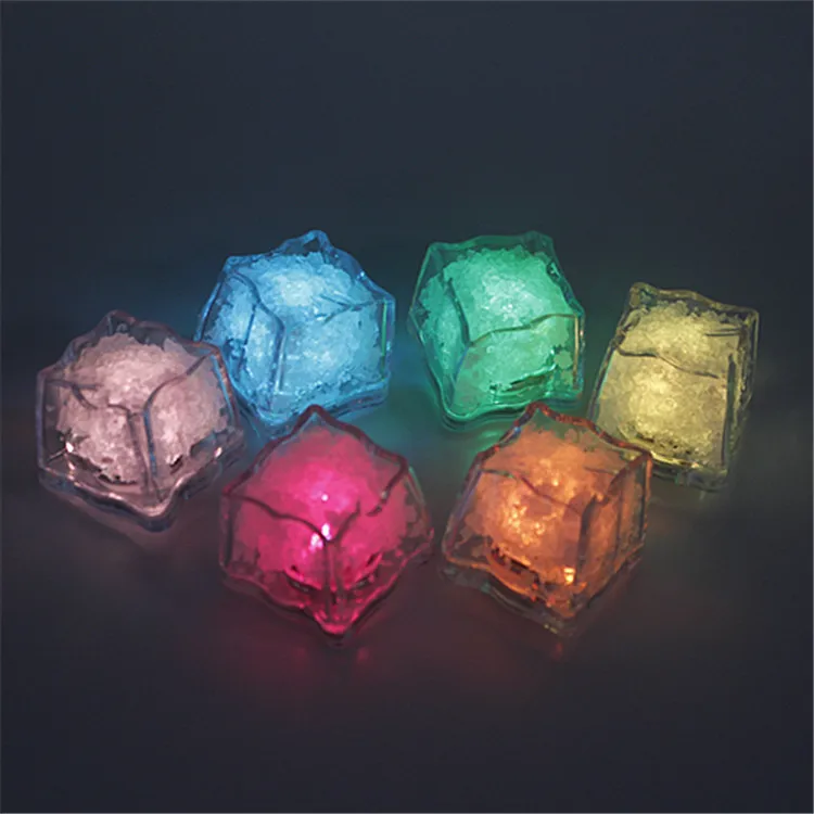 Waterproof LED Light-emitting Ice Cube Keys, Colorful Flashing Candlelight, Wedding Home Adorable Decoration 3.2cm High