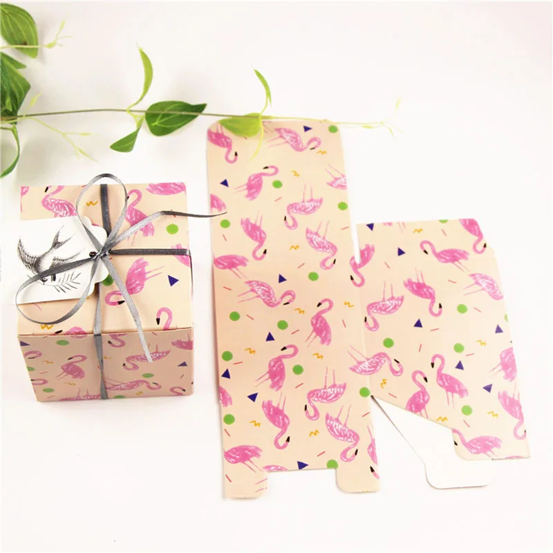 

100pcs 9*9*9cm Upscale Flamingo Series DIY Favor Gift Box Birthday Wedding Party Square Biscuit Cookie Boxes ZA5138