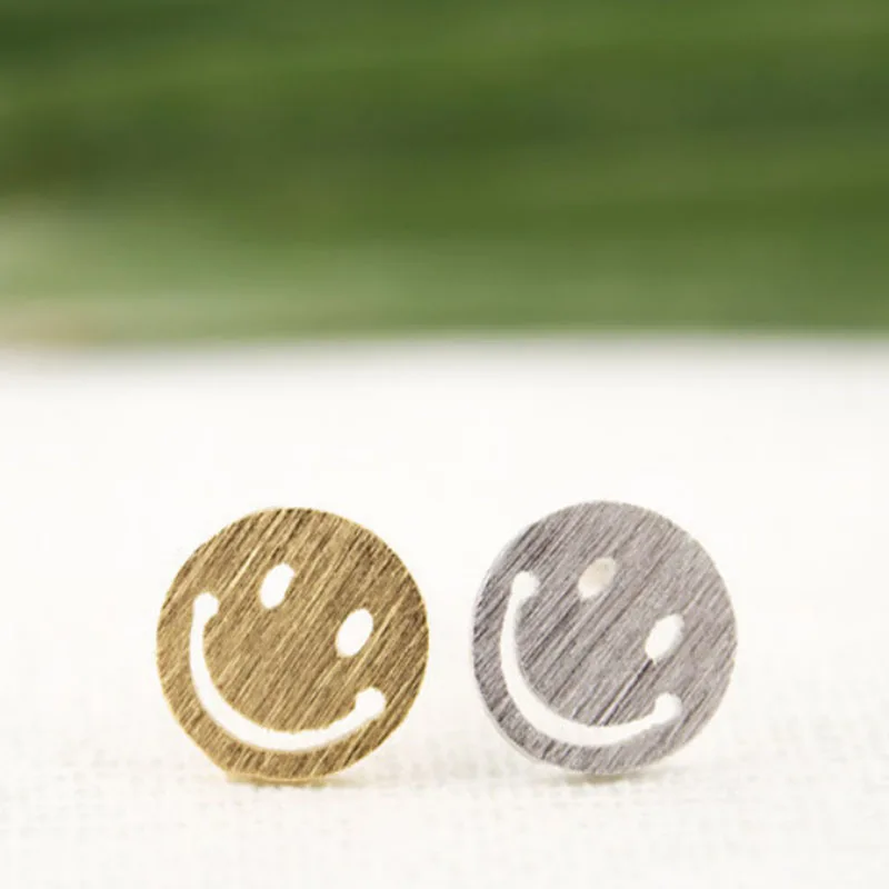 Wholesale 30Pairs Of Fashion Smiling Face Stud Earrings Gold Silver Plated Mix Color Good Luck For Easy Going Guys