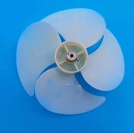 Freezer parts plastic fan blade 16cm diameter 4 blades 4mm central hole IS3215EAB
