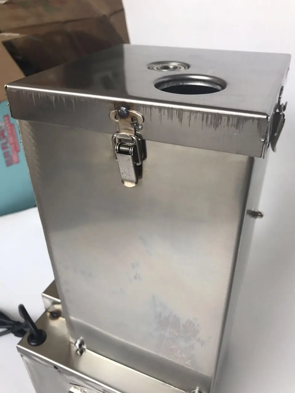 المقاوم للصدأ الثوم آلة تقشير الجافة/تغذية + منفذ househould الثوم مقشرة