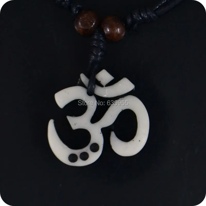 02 AUM OM Ohm Hindu Buddhist Hinduism Yoga India resin Pendant Necklace Amulet Lucky Gift Tribal Fashion Jewelry