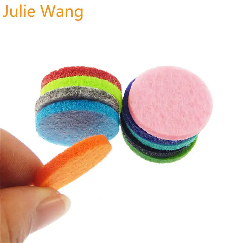 Julie Wang 20 pz Variopinto Rotondo Piazza Feltro Pastiglie Per Olio Essenziale Diffusore Medaglione Profumo Aromaterapia FAI DA TE Accessori Dei