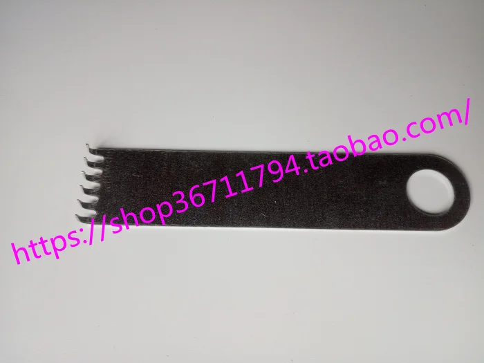 5pcs Brother Sweater Knitting Machine Accessories KR838 KR830 KR850 KR260 claw type heavy body hook Accessory No 403313001