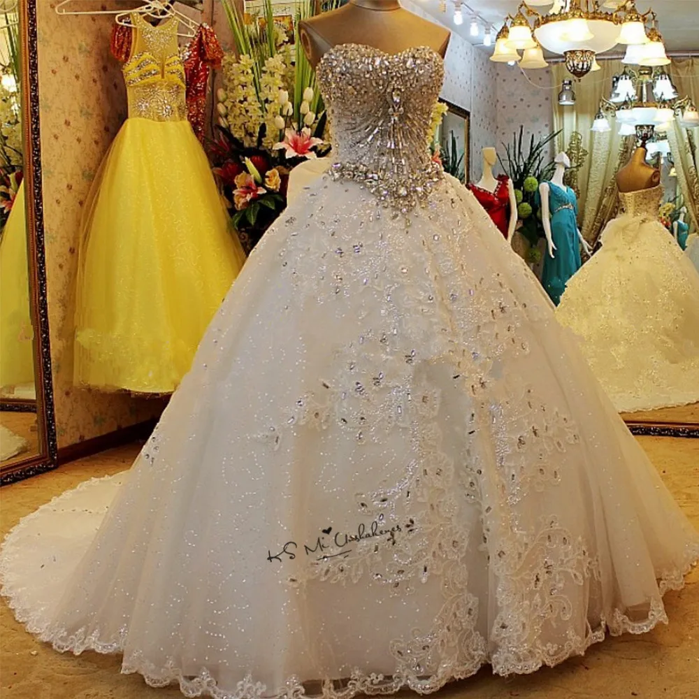 

Rhinestones Luxury Wedding Dresses Royal Vestidos de Noiva Plus Size Lace Bride Dress 2018 Bow Ball Gown Wedding Gowns Gothic