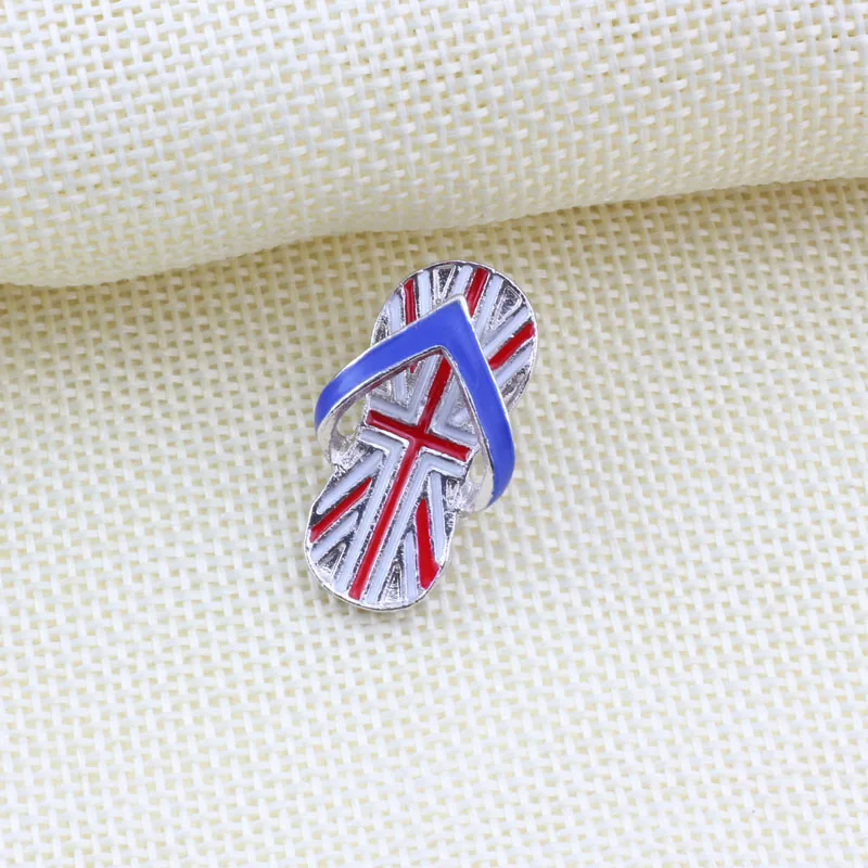 Fashion Brooch Skates Skateboard Sandals High Heels Women Enamel Badge Pins Shoes Metal Icon Shirts Jackets Backpacks Button Pin