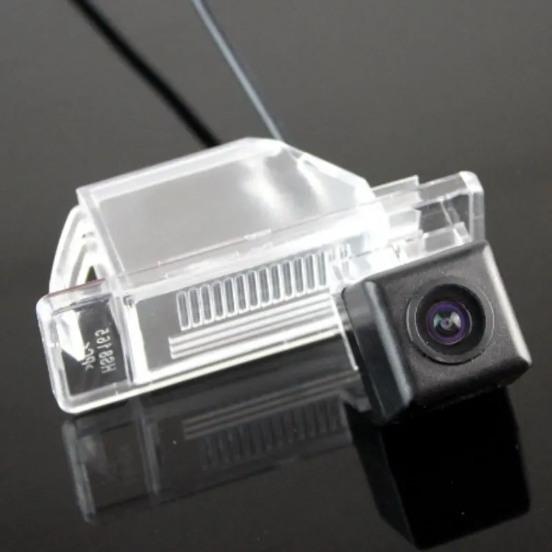 Camera Quan Sát Phía Sau Cho Xe Nissan Cú Đá 2016-2018 ParkingBack Ngược HD CCD Quàng Nam Chất Lượng Quan Sát Ban Đêm