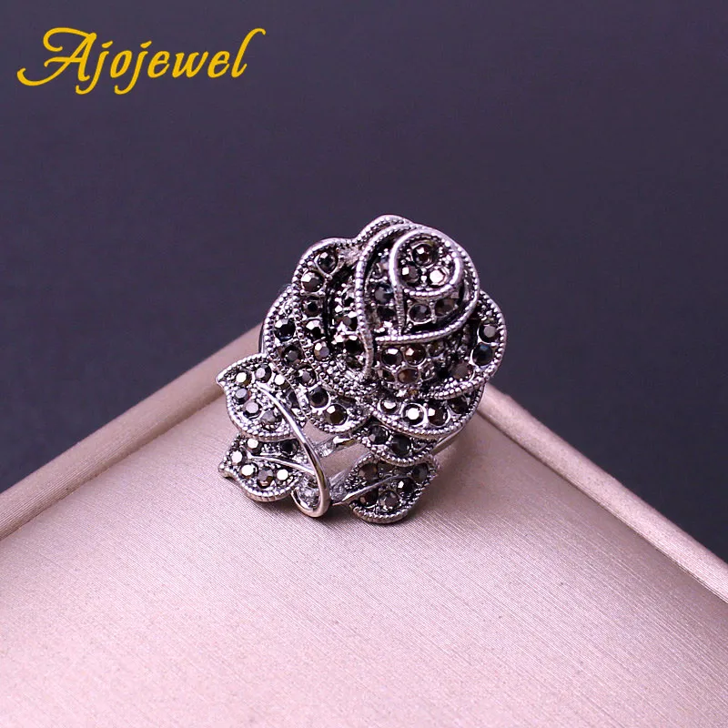 Ajojewel Romantic Big Rose Flower Rings For Women With Rhinestone Antique Jewelry Vintage Gift Items Bijoux