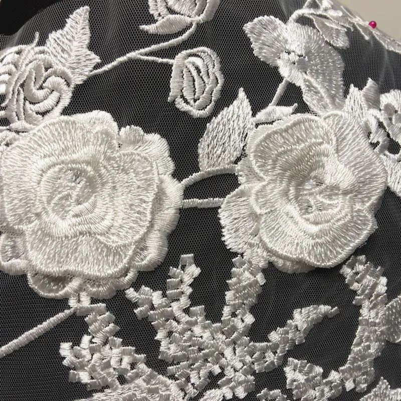 Premium 3D-Blütenblätter-Applikation, Rayon-Stickerei, DIY Hochwertige Maßanfertigungen für Hochzeitsaccessoires, RS1907 – Detail 9