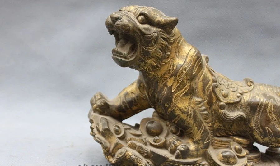 Chinese old Bronze Gild Feng Shui Attract Wealth Twelve Zodiac tiger Statue