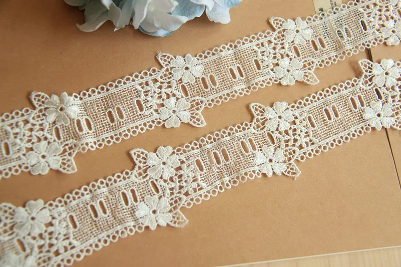 1.77inch wide 2yard/lot Good Quality White/Black Embroidery Hole Can Pass Ribbon Flower Wedding Lace Trim Bridal Clothes X021