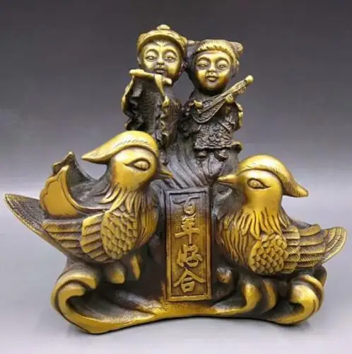 

Chinese Handwork Old Brass Carving Newlyweds And Mandarin Duck Love Statue Marriage Room Decoration Marriage Gifts