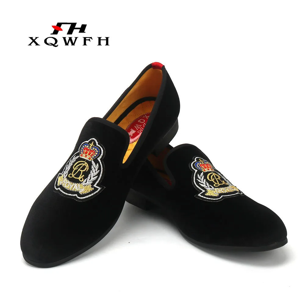 XQWFH Noble Penny Loafers for Men Velvet Embroidery Slip-on Casual Shoes Men\'s Handmade Flats Comfortable Party Wedding Shoes