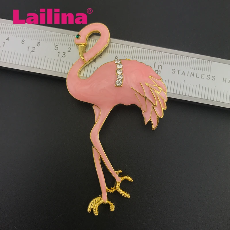 

Gold Tone Pearlescent Pink Flamingo Bird Feather Brooch Pin