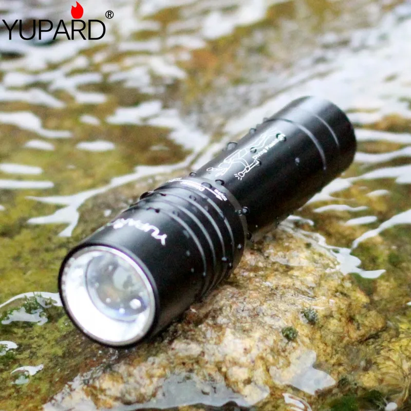 

YUPARD XM-L2 T6 led Diving zoomable White yellow Light Brightness Waterproof Flashlight diver Torch underwater 50m Torch 1200LM